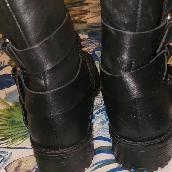 Steve Madden Maly Boots - Picture 6 of 8